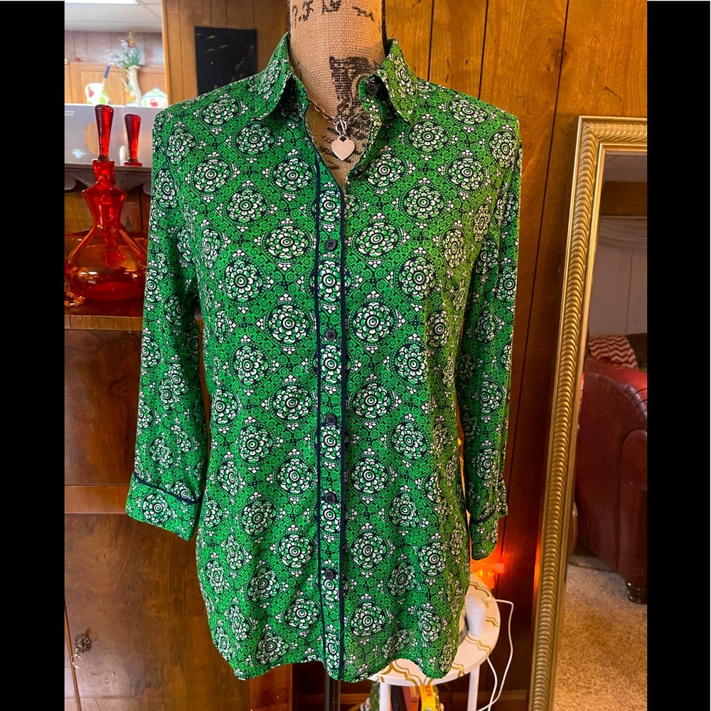 Vintage Jones New York Vibrant Green Blouse